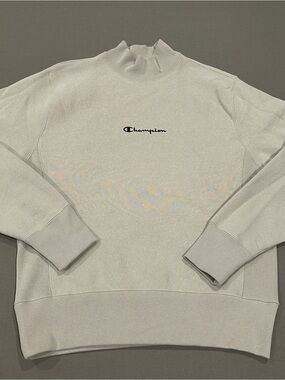 Champion mockneck sweatshirt